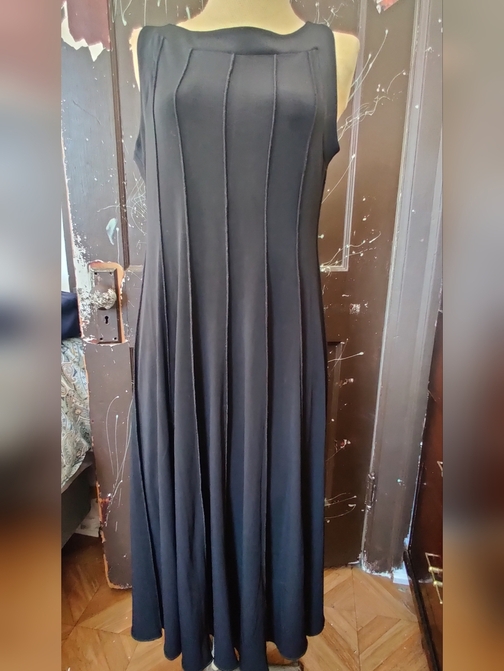 Voir Voir Black Sleeveless Maxi with Vertical Paneling